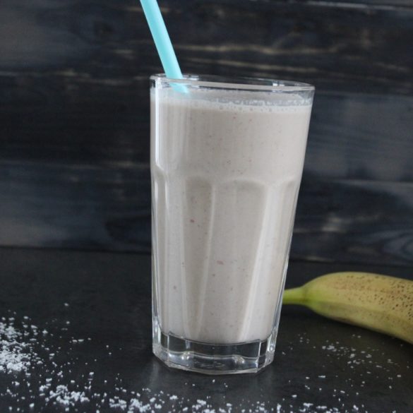 Elmalı muzlu hindistan cevizli smoothie